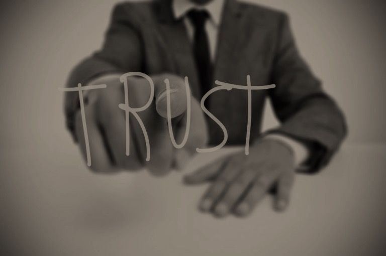 Как завоевать доверие, когда никто никому уже не верит